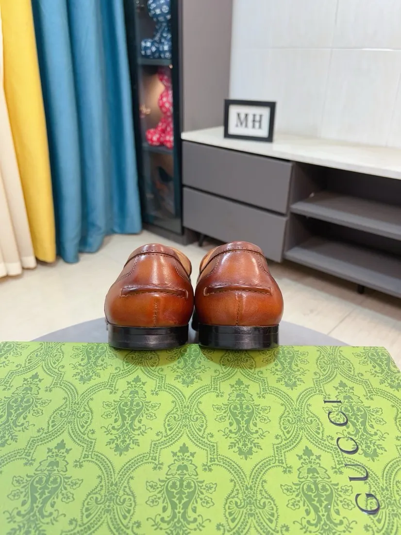 Men's shoes 💰500🌹🌹【GUCCI】The most popular classic Gucci leather shoes. Synchronized with the official website, the upper is made of Italian first-layer cowhide ➕cowhide lining, with unique brand and unique craftsmanship. Highlighting the hot style of the new year. Stop hesitating, stop wandering, get it now. Number: 38--44